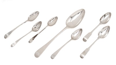 Lot 151 - A group of spoons, a pair of Fiddle teaspoons and four other teaspoons