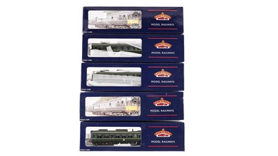 Lot 700 - Bachmann 00-gauge Class 108 DMU two car sets