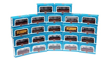 Lot 732 - Airfix Railway system 00-gauge rolling stock