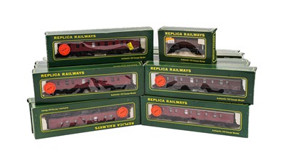 Lot 766 - Replica Railways 00-gauge rolling stock