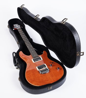 Lot 399 - A Guvnor GE700 electric guitar