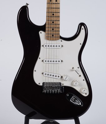 Lot 403 - A 2000 Fender Mexico Stratocaster