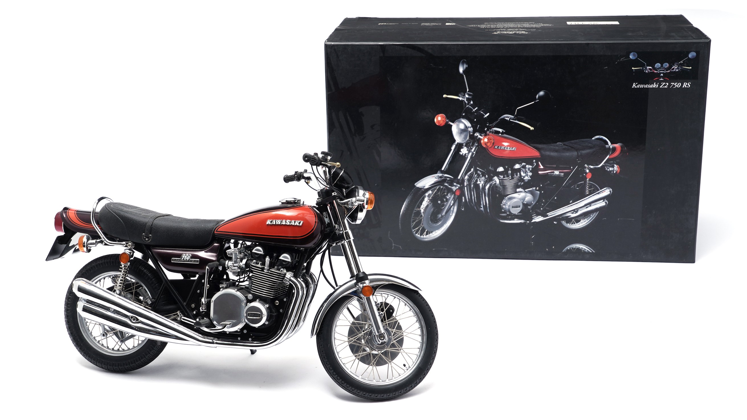 特注オーダー 1/6 ミニチャンプス カワサキZ2 750 RS S 火の玉カラー