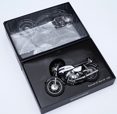 Lot 897 - Minichamps Kawasaki H1 Mach III