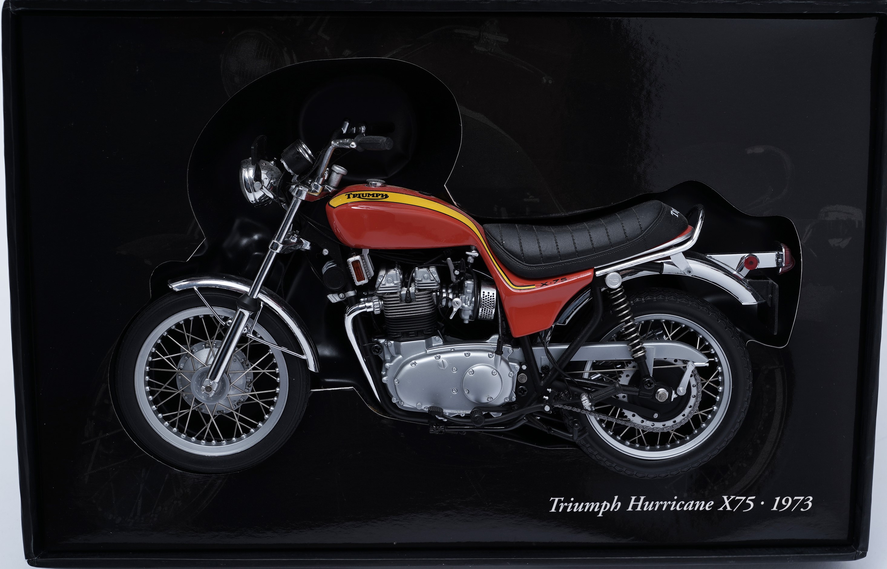 Lot 904 - Minichamps Triumph Hurricane X75