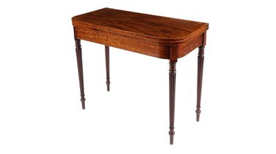Lot 39 - A George III  'fiddle back' mahogany card table