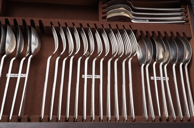 Lot 426 - An Edward VIII canteen of  ‘plain pine’ pattern cutlery