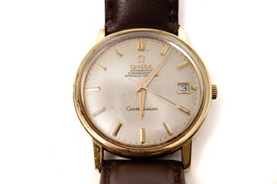 Lot 1024 - Omega Constellation: a gilt cased automatic chronometer wristwatch