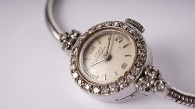 Lot 1046 - Girard Perregaux: a diamond set 18ct white gold cased manual wind cocktail watch
