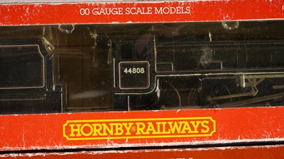 Lot 534 - Three boxed Hornby 00-gauge locomotives