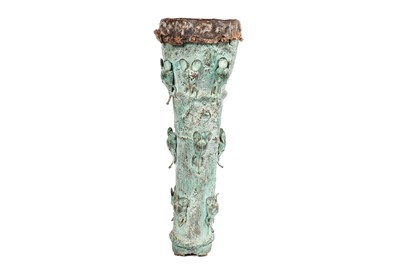 Lot 442 - An East African bronze standing drum