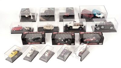 Lot 977 - A selection of diecast model vehicles