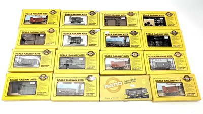 Lot 817 - Ratio plastic scale railway model kits