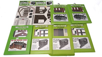 Lot 783 - A selection of 00-gauge model construction railway buildings