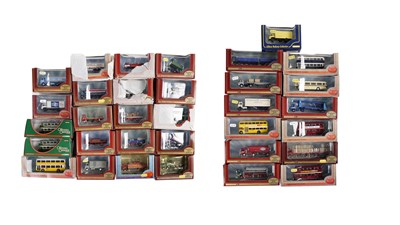 Lot 855 - A selection of 1:76 scale diecast model vehicles