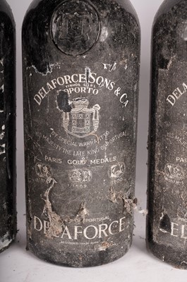Lot 210 - Six bottles of Delaforce Vintage Port 1977