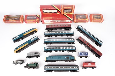 Lot 798 - Hornby Railways 00-gauge model railway items