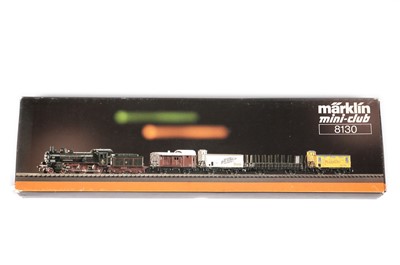 Lot 789 - ﻿A Marklin Mini-Club Z gauge locomotive and rolling stock, 8130