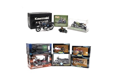 Lot 996 - Diecast model motorcycles