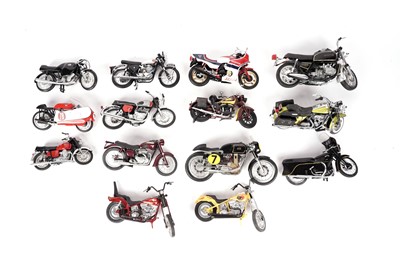 Lot 1005 - A collection of collectors model motorcycles