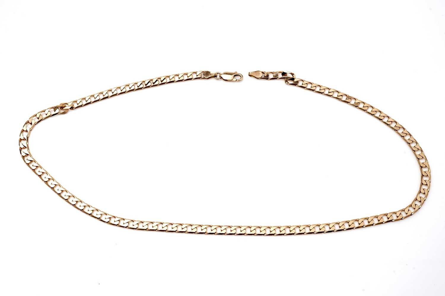 Lot 432 - A 9ct yellow gold curb link necklace chain
