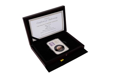 Lot 254 - A Queen Elizabeth II gold sovereign