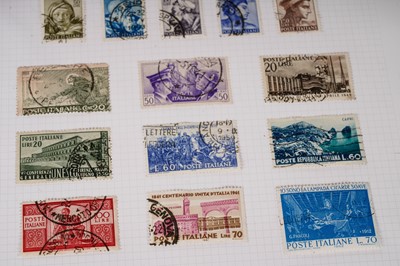 Lot 100 - A collection of 19th and 20th Century European stamps