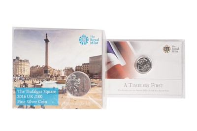 Lot 172 - The Royal Mint Queen Elizabeth II The Trafalgar Square UK £100 pounds silver coin