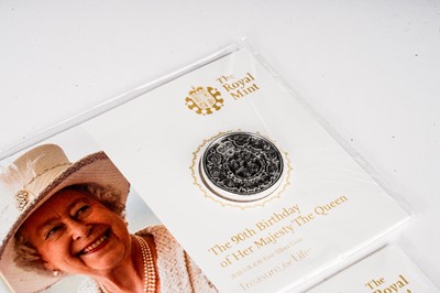 Lot 173 - The Royal Mint Queen Elizabeth II Buckingham Palace UK £100 pounds silver coin