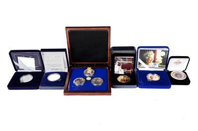 Lot 111 - A selection of presentation silver coins