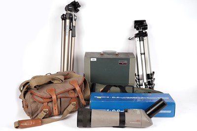Lot 152 - A selection of camera and video equipment