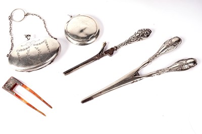 Lot 593 - A Great War period lady's silver dressing accoutrements and accessories