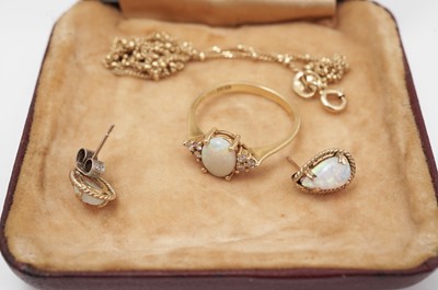 Lot 438 - An opal and diamond ring and other jewellery