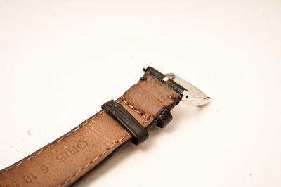 Lot 1051 - Oris Arrow Date: a stainless steel cased automatic wristwatch