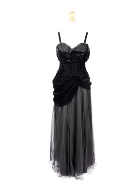 Lot 735 - A 1930s Perlmutt Model black velvet and tulle evening dress