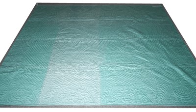 Lot 942 - An Art Deco period "Durham" wholecloth quilt