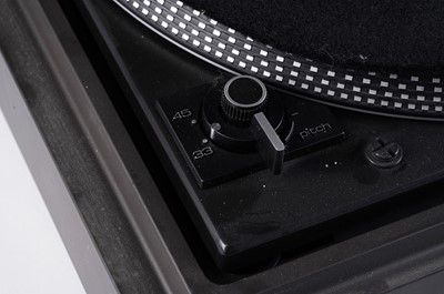 Lot 89 - A Dual 505-2 turntable