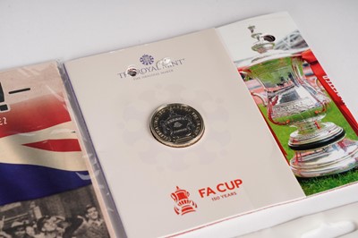 Lot 199 - The Royal Mint, Danbury Mint and other £2 commemorative coins