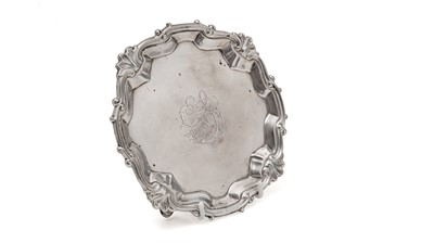 Lot 327 - A late George II waiter