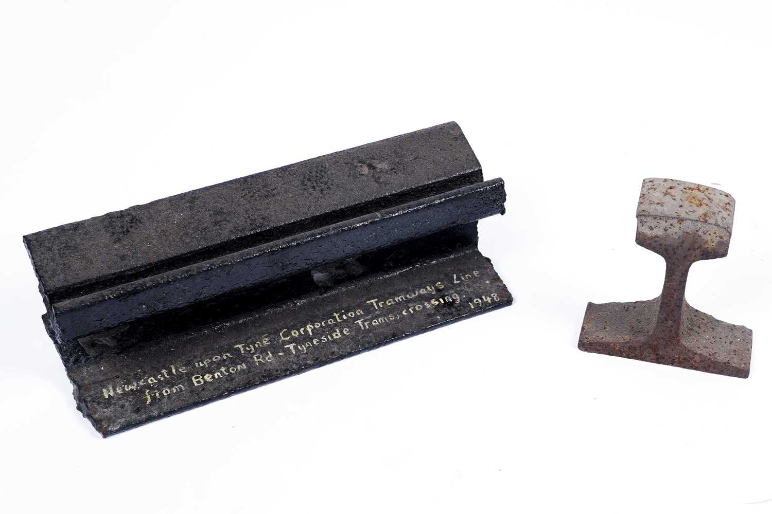 Iron Track Set Lot 805 - Two cast iron track sections