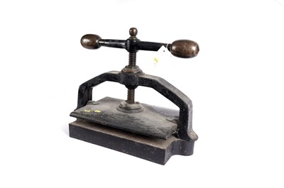 Lot 433 - A Victorian cast metal book press