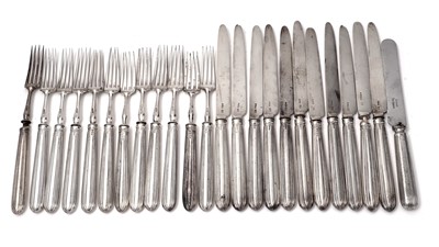 Lot 420 - A selection of different knives and forks