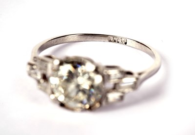 Lot 1135 - A brilliant-cut diamond ring