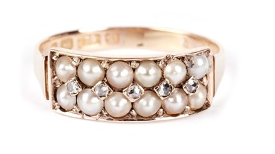Lot 1276 - A Victorian pearl and diamond ring