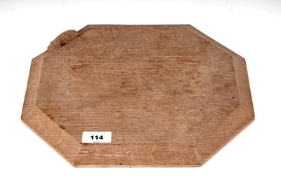 Lot 114 - A Robert ‘Mouseman’ Thompson cheese board