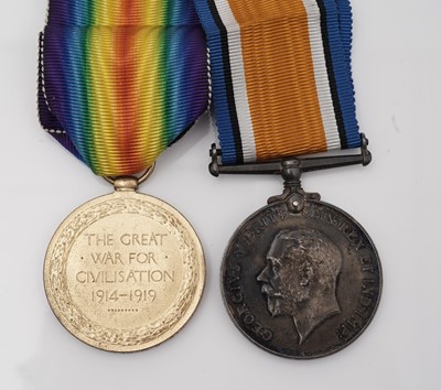 Lot 466 - A pair of First World War General Service medals