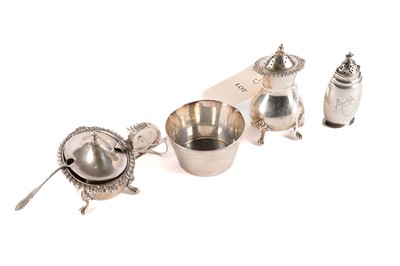 Lot 507 - A silver mustard pot and pepperette and other items
