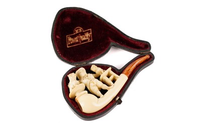 Lot 509 - A 19th Century cased carved meerschaum pipe