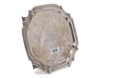 Lot 519 - A silver salver, by Edward Viners