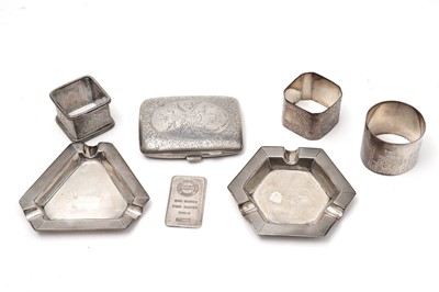 Lot 528 - A selection of silver items